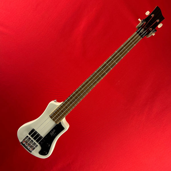 [USED] Hofner HCT-SHB-WH-O Shorty Electric Travel Bass Guitar w/Gig Bag, White (See Description)