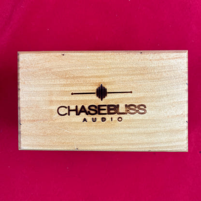 [USED] Chase Bliss Warped Vinyl HiFi Analog Vibrato/Chorus Wooden Box (PEDAL NOT INCLUDED) (See Description)