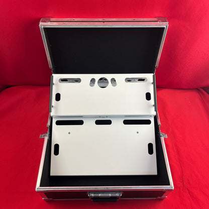 GO Pedalboards 2T18ATA 2-Tier 18-inch Aluminum Pedalboard w/ATA Flight Case, White