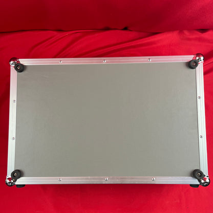 [USED] Pedaltrain Novo 24 TC 24x14.5-inch Pedalboard with Tour Case (See Description)
