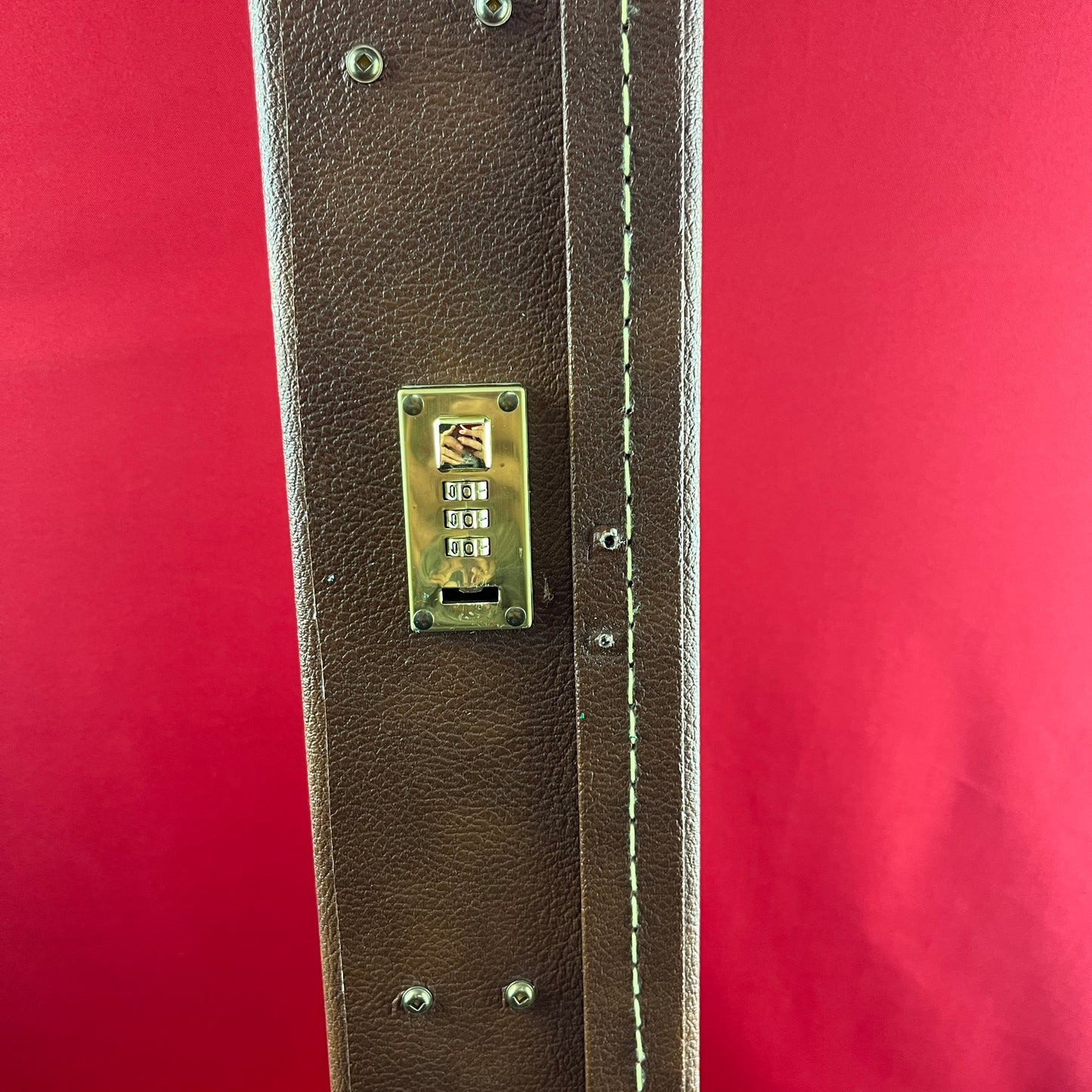 [USED] Gibson USA Flying V Leather Hardcase (See Description)
