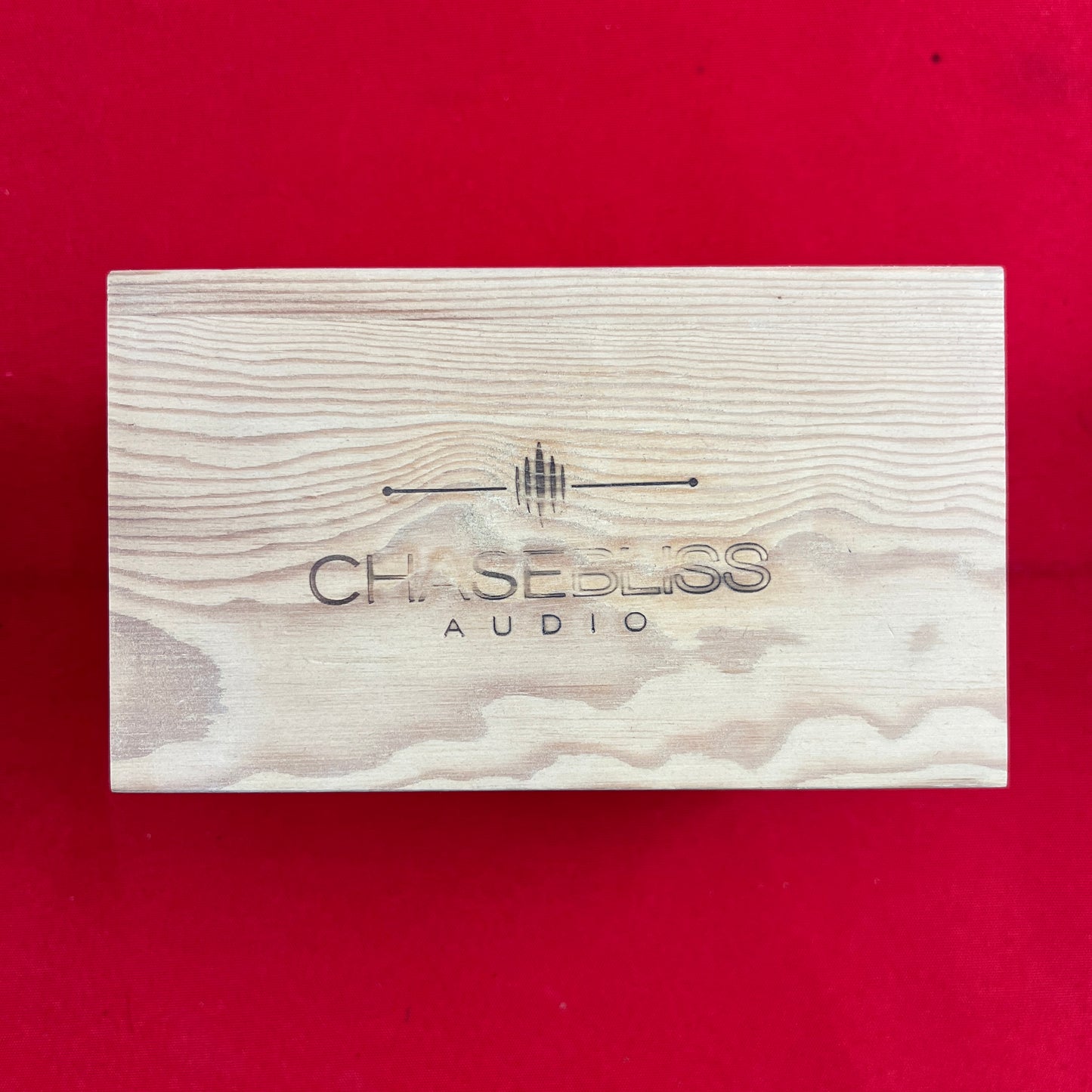 [USED] Chase Bliss Audio Warped Vinyl MkII Analog Vibrato / Chorus Wooden Box (PEDAL NOT INCLUDED) (See Description)