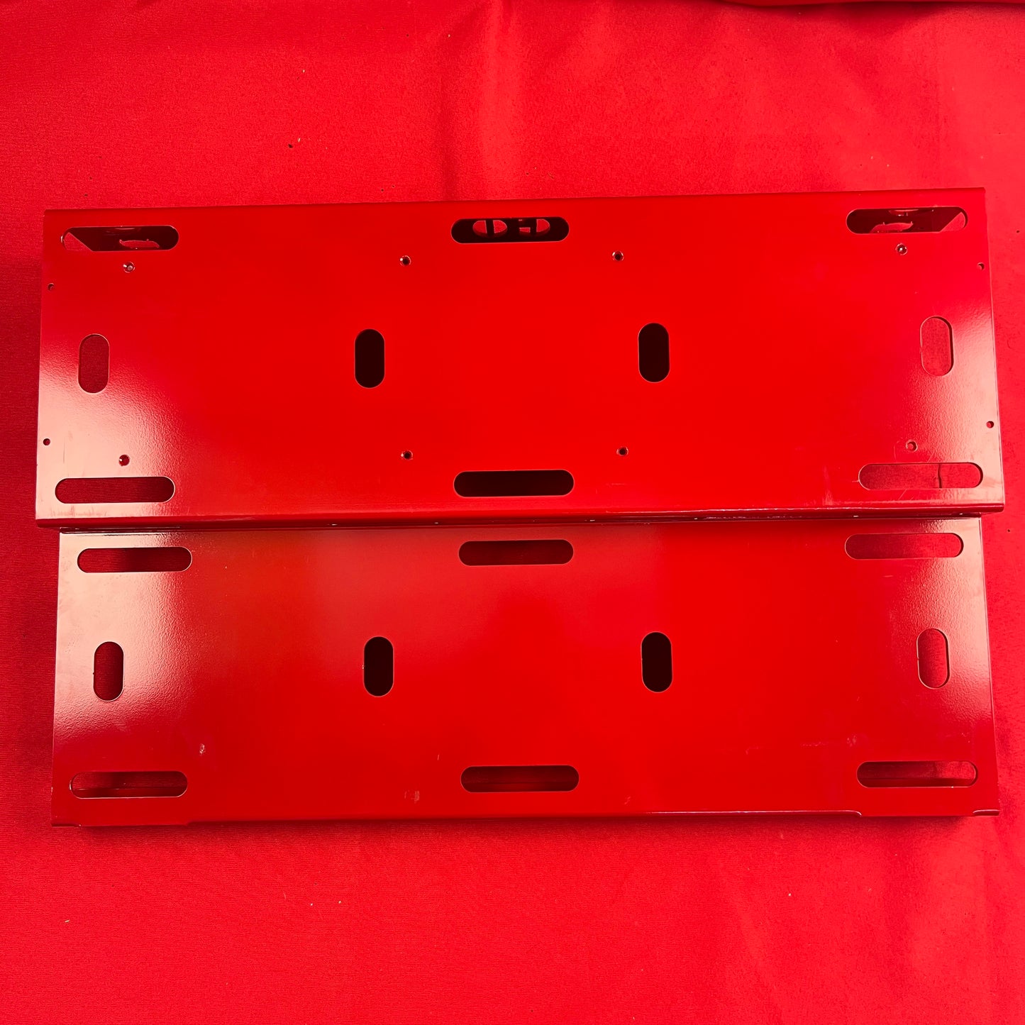 [USED] GO Pedalboards 24x16 Two-Tier Aluminum Pedalboard, Red (See Description)