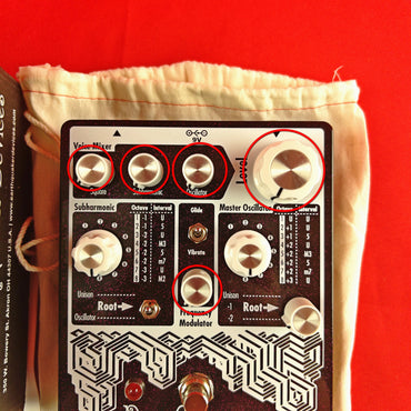 [USED] Earthquaker Devices Data Corrupter Harmonizing PLL Synth, Purple Sparkle (Gear Hero Exclusive) (See Description)