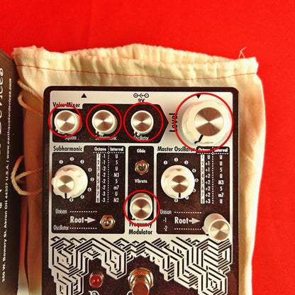 [USED] Earthquaker Devices Data Corrupter Harmonizing PLL Synth, Purple Sparkle (Gear Hero Exclusive) (See Description)