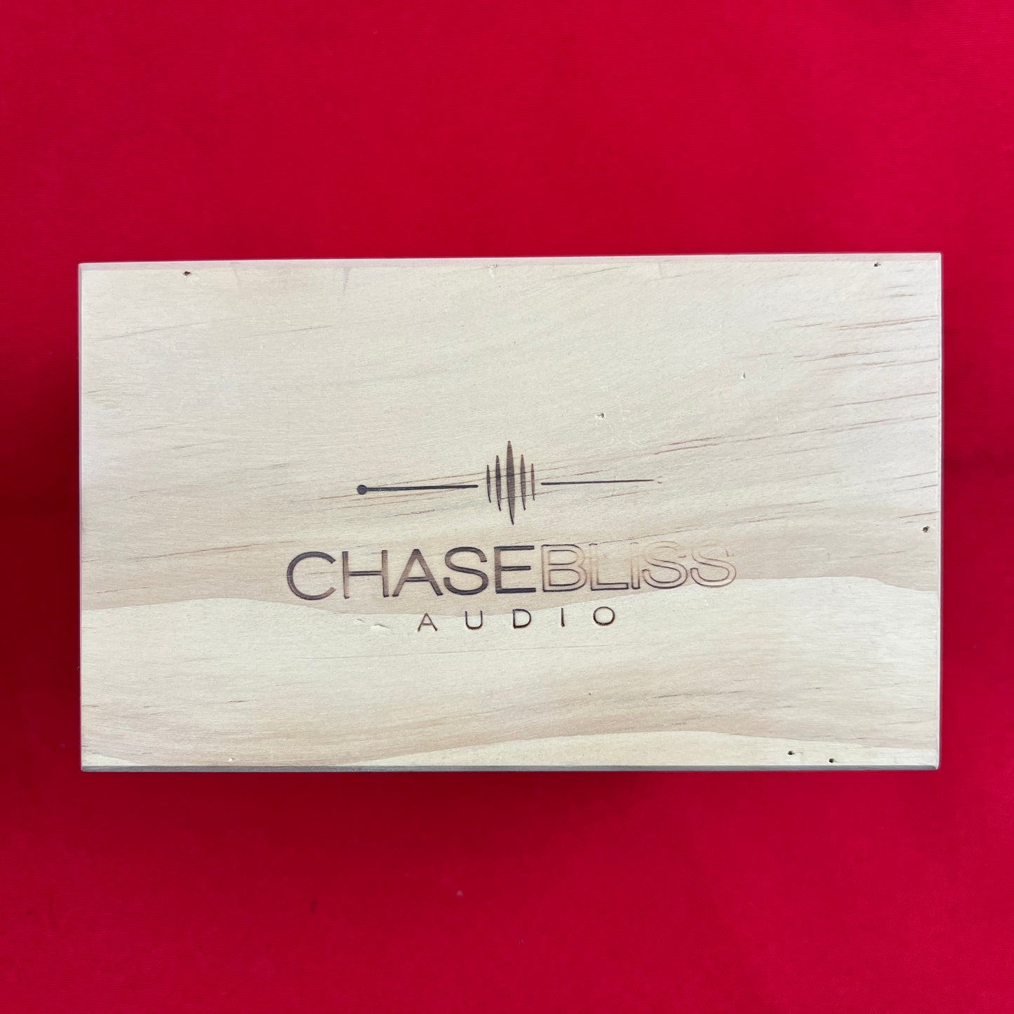 [USED] Chase Bliss Audio Warped Vinyl MkII Analog Vibrato / Chorus Wooden Box (PEDAL NOT INCLUDED) (See Description)