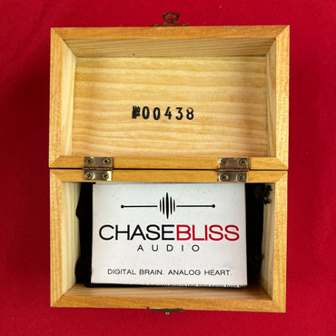 [USED] Chase Bliss Warped Vinyl HiFi Analog Vibrato/Chorus Wooden Box (PEDAL NOT INCLUDED) (See Description)