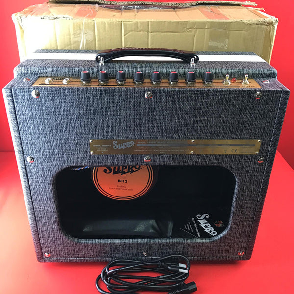 [USED] Supro 1696RT Black Magick Reverb 25 Watt Electric Guitar Combo Amplifier