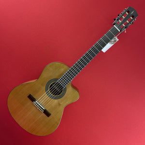 [USED] Alvarez AC65HCE Artist Series Hybrid Acoustic-Electric Guitar, Natural Gloss Finish
