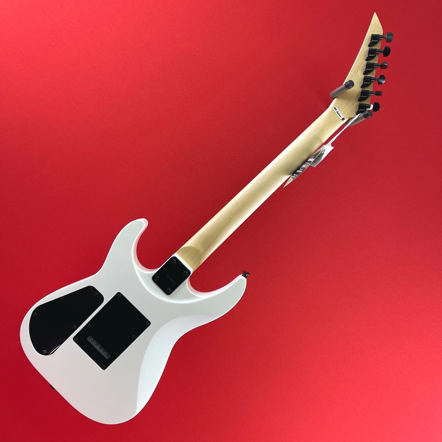 [USED] Jackson JS22 DKA JS Series Dinky Arch Top Electric Guitar, Amaranth Fingerboard, Snow White